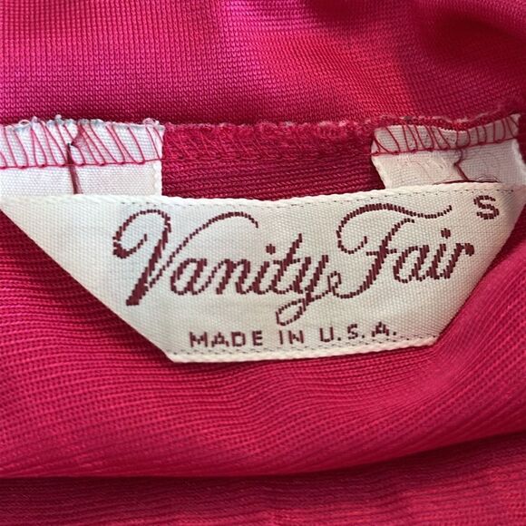 Vintage Vanity Fair Asian inspired magenta pink sleeveless long nylon nightgown - Picture 8 of 8